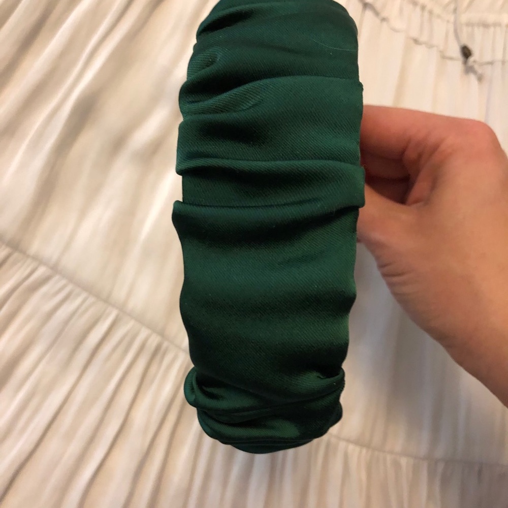 Satin Rouched Headband - Picture 3 of 3